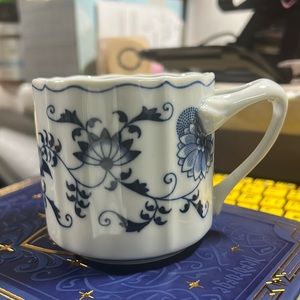 NWOB EUC Blue Danube COFFEE MUG